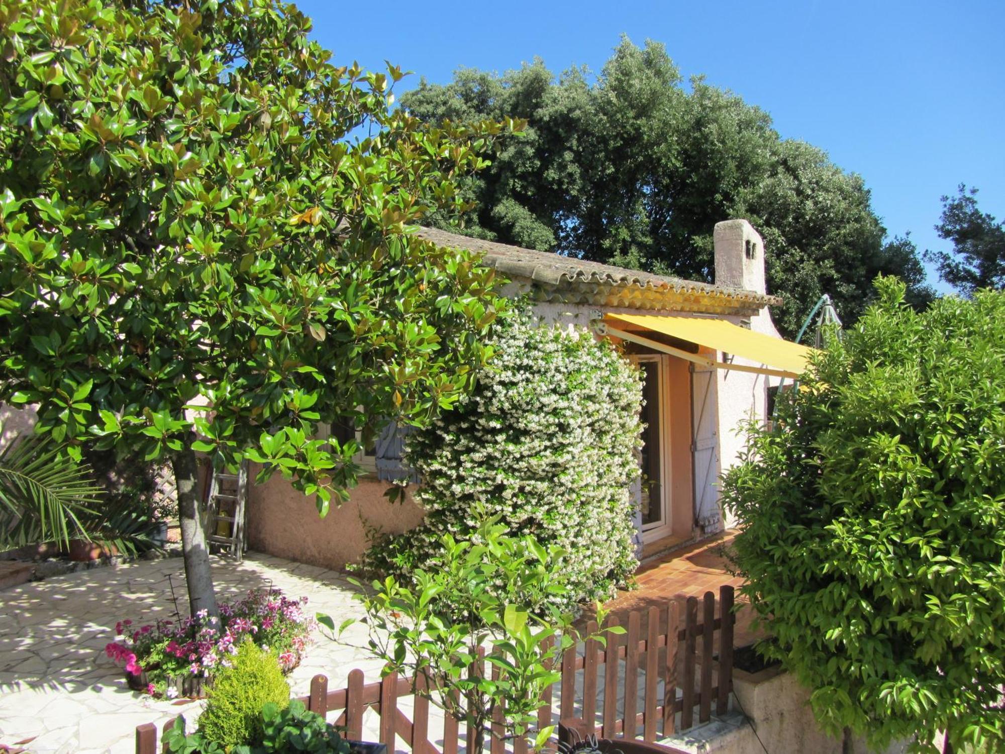 Studio Chez Charles Et Marie, Independant De La Maison, Acces Piscine, Tres Calme, Roquefort Les Pins Exterior foto